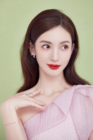 床戏做爰无遮挡摸亲胸裸体泰国