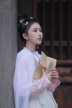 女生怎么奖励高清素材动漫